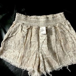 Shorts, Junior Size Large Stretchy Waist Summer Shorts, New with Tags